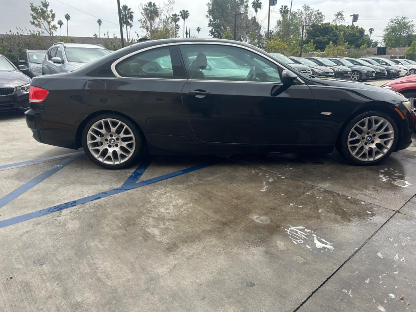 2007 Black /South African Safari BMW 3-Series Leather (WBAWB33557P) with an 6 Cylinder engine, Automatic transmission, located at 30 S. Berkeley Avenue, Pasadena, CA, 91107, (626) 248-7567, 34.145447, -118.109398 - Photo#5